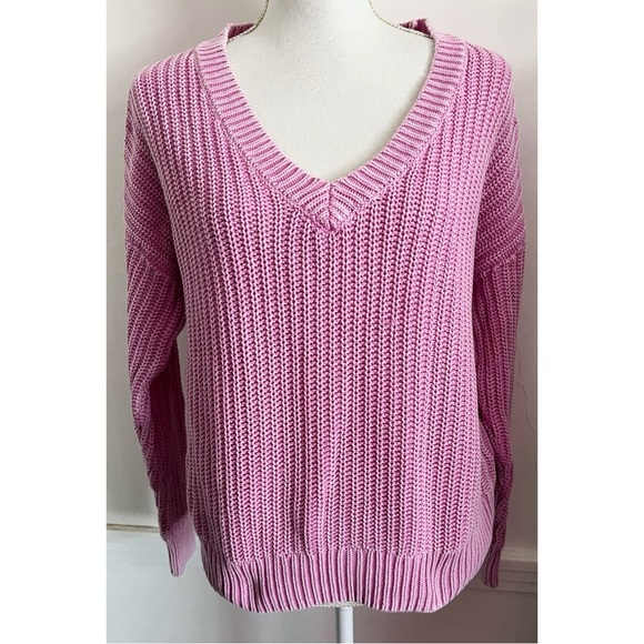 Pink x Forenza • V-Neck Women's Sweater Pink Cable Knit - Picture 1 of 5